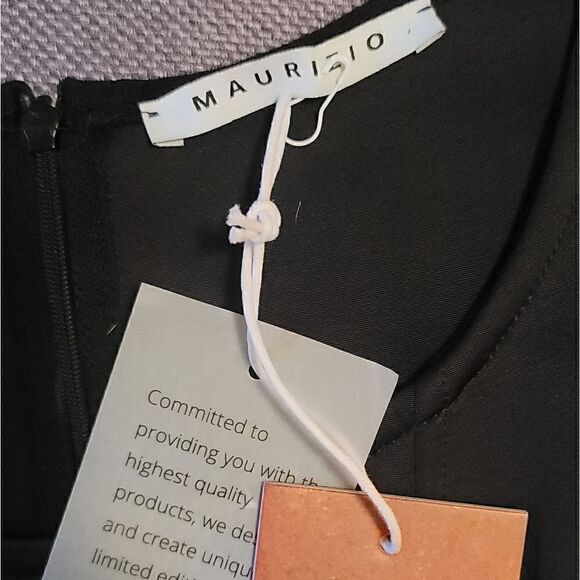 Little Black Scuba Dress - NWT - Maurizio Mykonos. - Picture 8 of 10